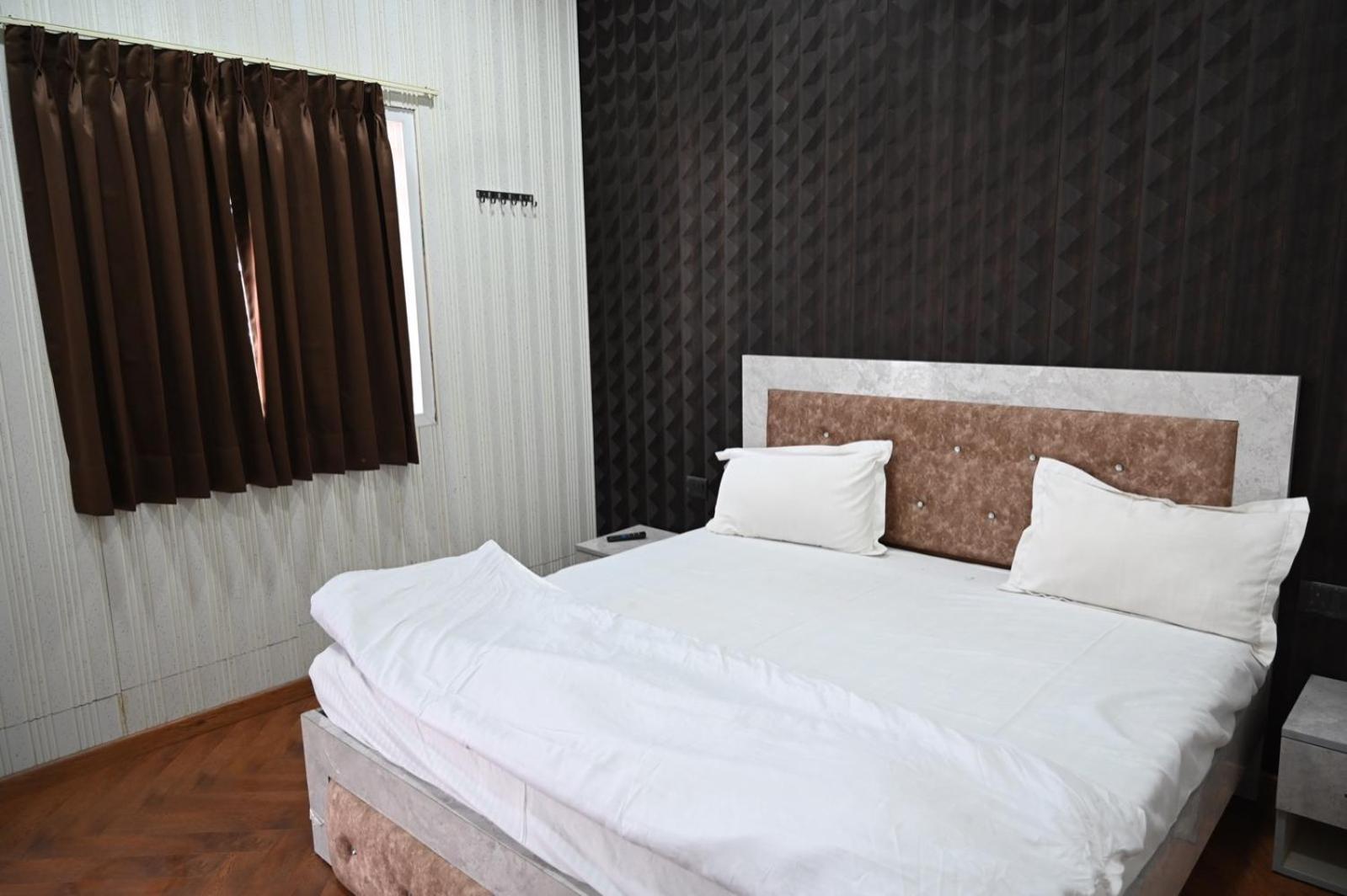 4 Seasons Resort By Jain Residency Sohna ภายนอก รูปภาพ