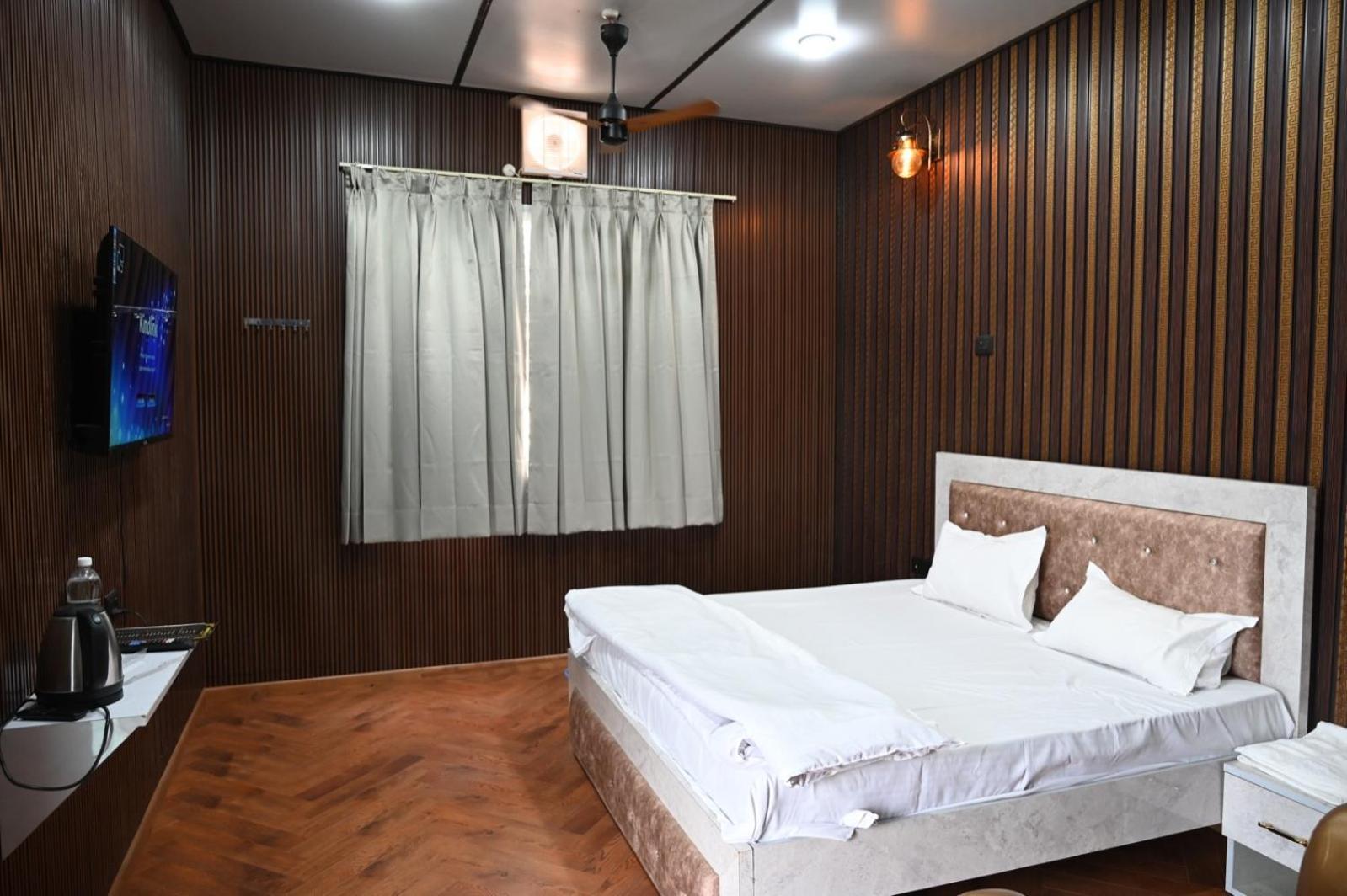 4 Seasons Resort By Jain Residency Sohna ภายนอก รูปภาพ